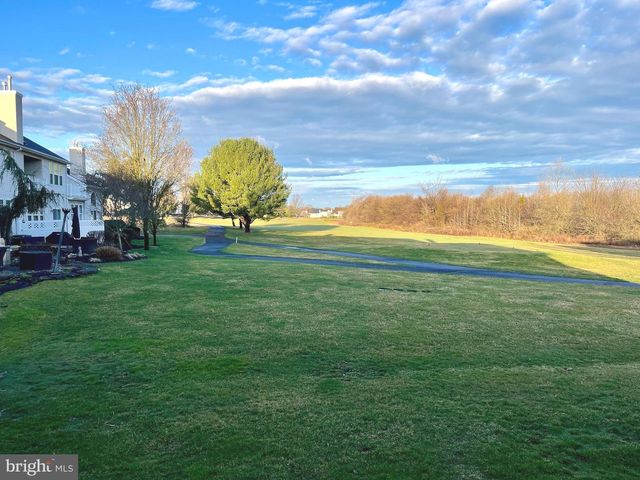 8 SAINT ANDREWS CT, Westampton, NJ 08060