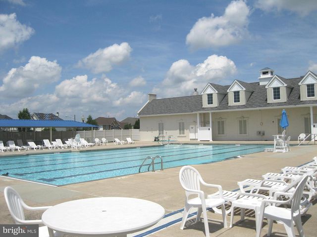 8 SAINT ANDREWS CT, Westampton, NJ 08060