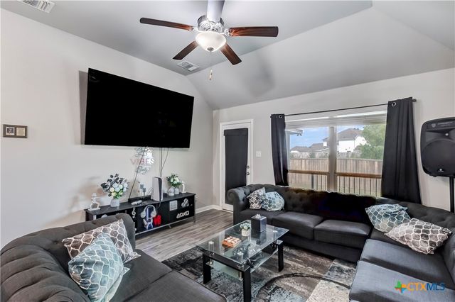 6207 Hercules Avenue, Killeen, TX 76542