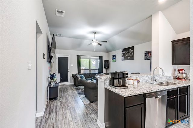 6207 Hercules Avenue, Killeen, TX 76542