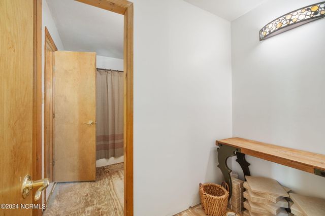 335 Country Club Lane, Newport, NC 28570