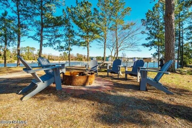 335 Country Club Lane, Newport, NC 28570