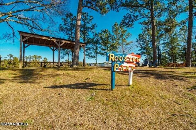 335 Country Club Lane, Newport, NC 28570