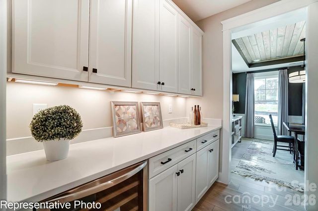 111 Summerhill Drive, Mooresville, NC 28115