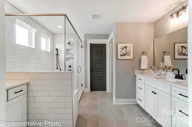 111 Summerhill Drive, Mooresville, NC 28115