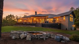 559 Pleasantville Way, Grants Pass, OR 97526