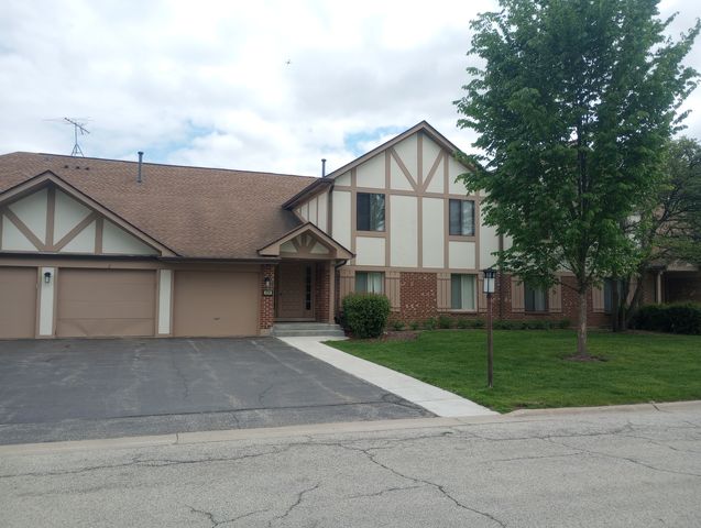 936 Surrey Drive 1A, Schaumburg, IL 60193
