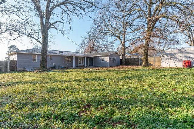 32702 Highway 22, Charleston, AR 72933