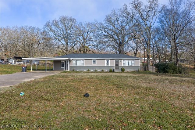 32702 Highway 22, Charleston, AR 72933