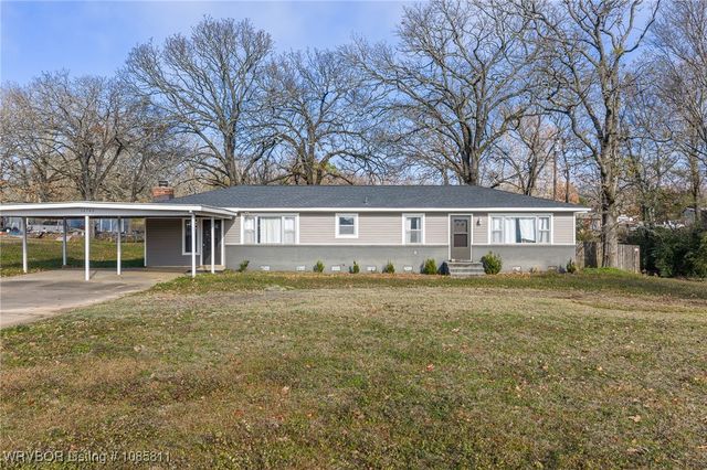 32702 Highway 22, Charleston, AR 72933