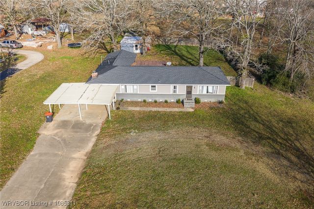 32702 Highway 22, Charleston, AR 72933