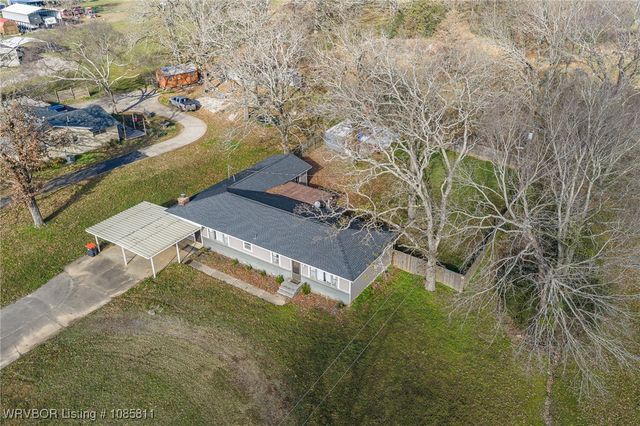 32702 Highway 22, Charleston, AR 72933