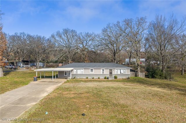 32702 Highway 22, Charleston, AR 72933