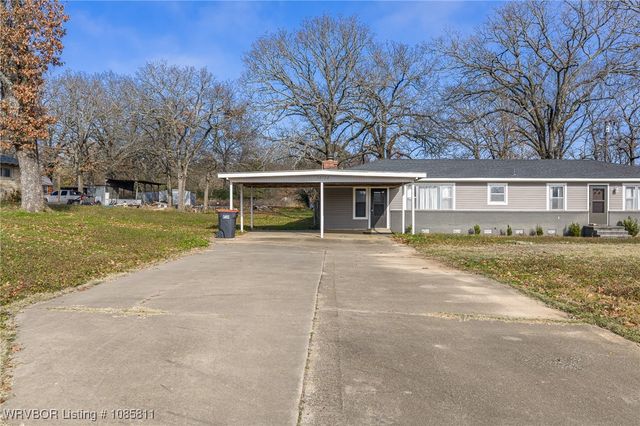 32702 Highway 22, Charleston, AR 72933