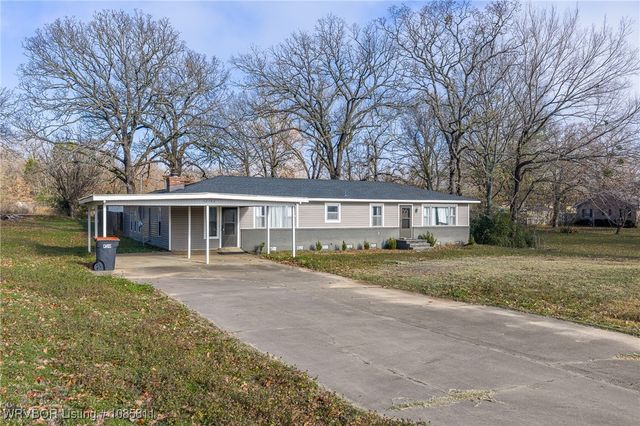 32702 Highway 22, Charleston, AR 72933