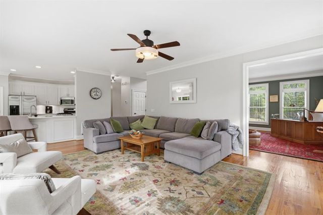 4880 Rosewood Lake Drive, Cumming, GA 30040