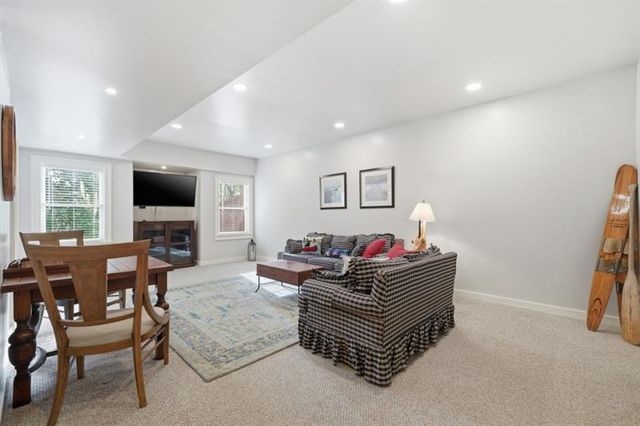 4880 Rosewood Lake Drive, Cumming, GA 30040