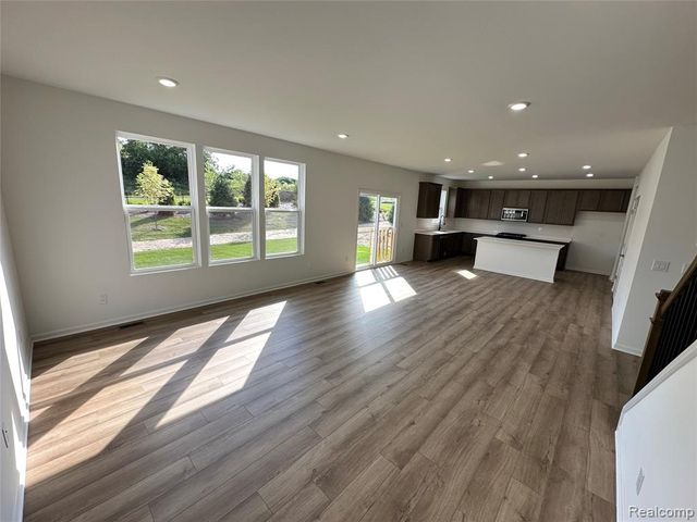 4881 Marquette Drive, Milford, MI 48381