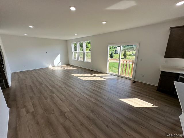 4881 Marquette Drive, Milford, MI 48381