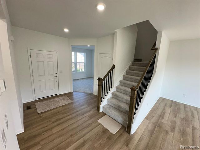 4881 Marquette Drive, Milford, MI 48381