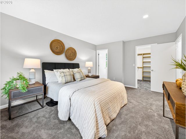 8940 Sw WASHINGTON Dr, Portland, OR 97223