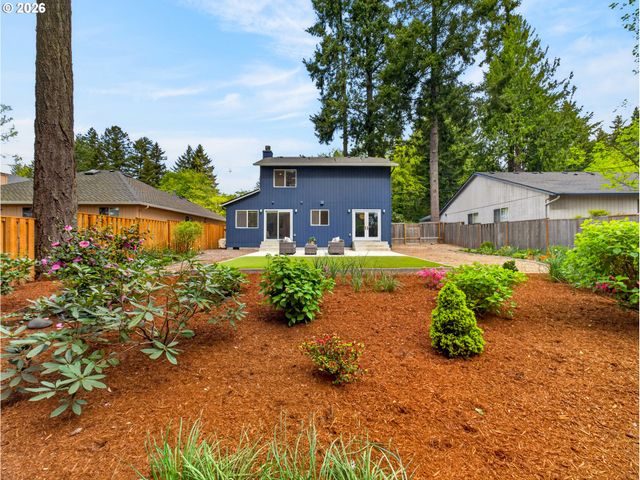 8940 Sw WASHINGTON Dr, Portland, OR 97223