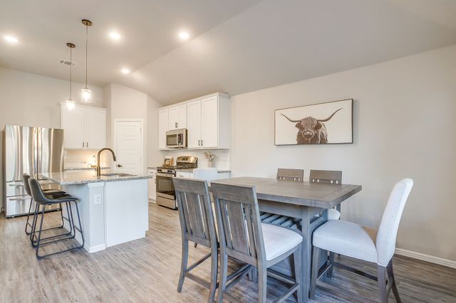 8805 Bronze Meadow Drive, Fort Worth, TX 76131