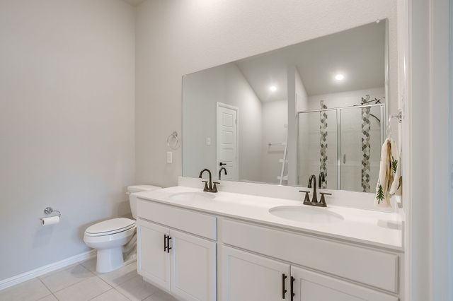 8805 Bronze Meadow Drive, Fort Worth, TX 76131