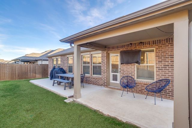 8805 Bronze Meadow Drive, Fort Worth, TX 76131