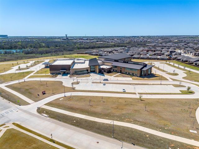 8805 Bronze Meadow Drive, Fort Worth, TX 76131