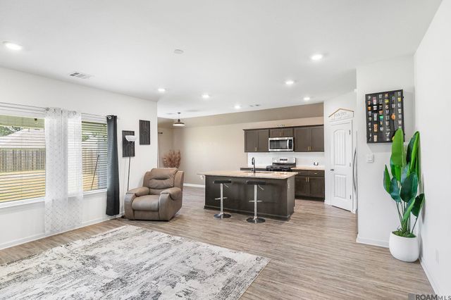 7794 Collin Trails, Denham Springs, LA 70726