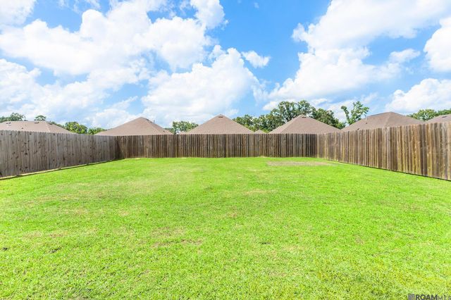 7794 Collin Trails, Denham Springs, LA 70726