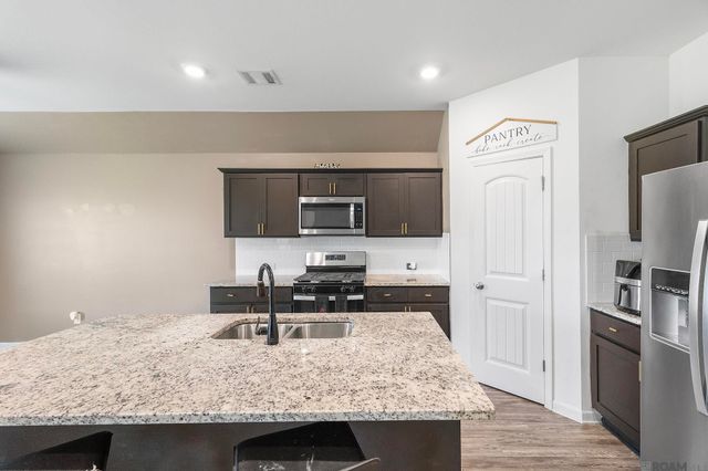 7794 Collin Trails, Denham Springs, LA 70726