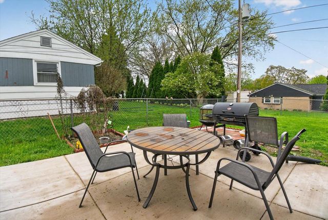 2911 56th STREET, Milwaukee, WI 53219