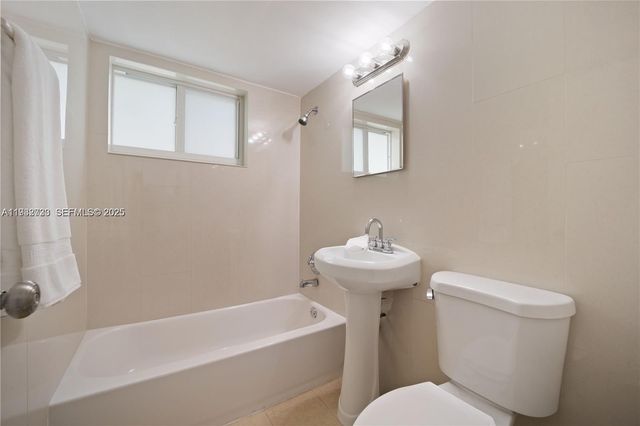 3200 Mary St 7, Miami, FL 33133