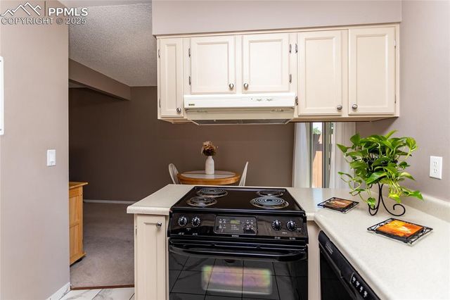 3273 Hearthridge Circle, Colorado Springs, CO 80918