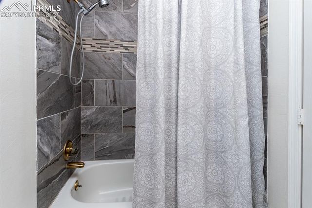 3273 Hearthridge Circle, Colorado Springs, CO 80918