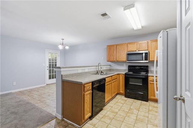 111 Princeton Avenue, Adairsville, GA 30103