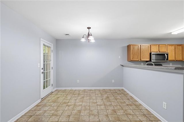 111 Princeton Avenue, Adairsville, GA 30103