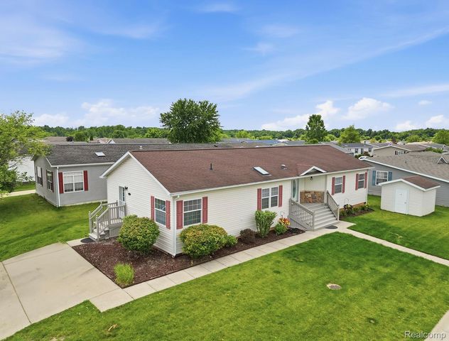 11078 Stony River Court 522, Green Oak Township, MI 48178