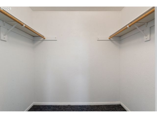 265 N 5TH St, St Helens, OR 97051