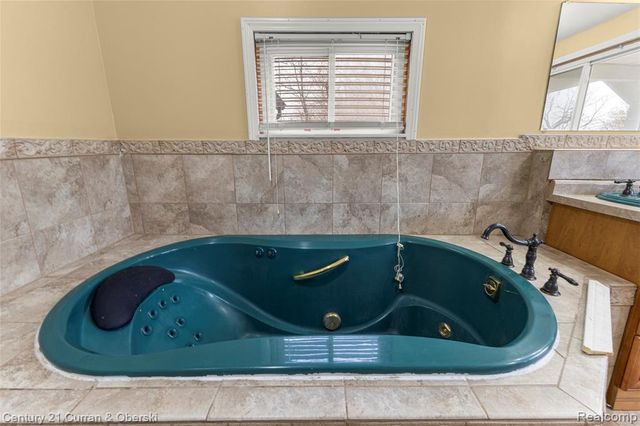 11211 Dennison Road, Milan, MI 48160