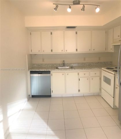 1902 Bermuda Circle D4, Coconut Creek, FL 33066