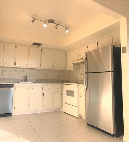 1902 Bermuda Circle D4, Coconut Creek, FL 33066
