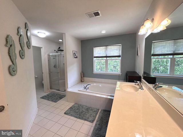 54 ETTIE DR, Millville, NJ 08332