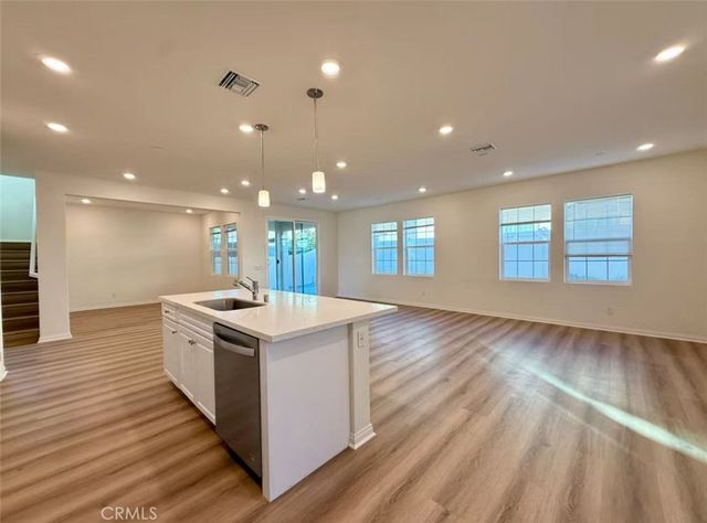 8822 Searcher, Chino, CA 91708