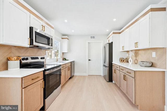 61 BABBITT LN, Willingboro, NJ 08046