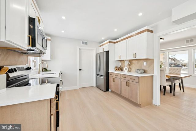 61 BABBITT LN, Willingboro, NJ 08046