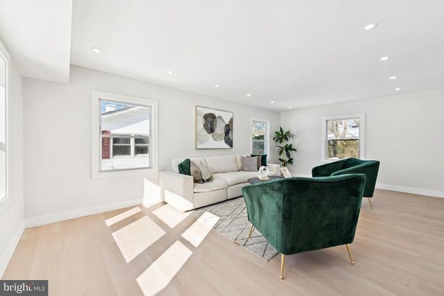 61 BABBITT LN, Willingboro, NJ 08046