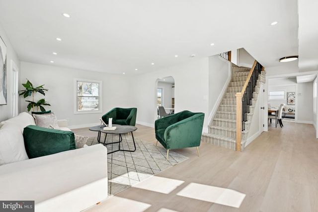 61 BABBITT LN, Willingboro, NJ 08046